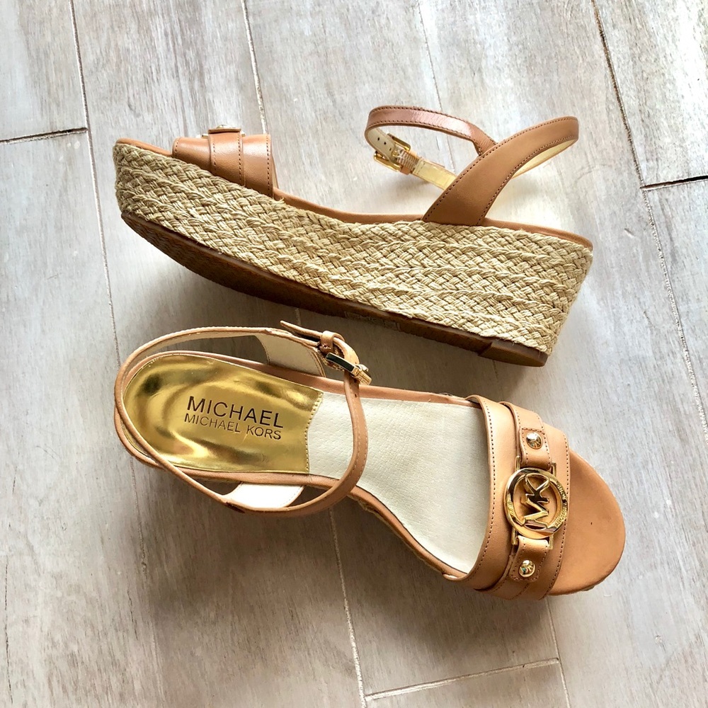 AUTHENTIC MICHEAL KORS WEDGE SANDALS
